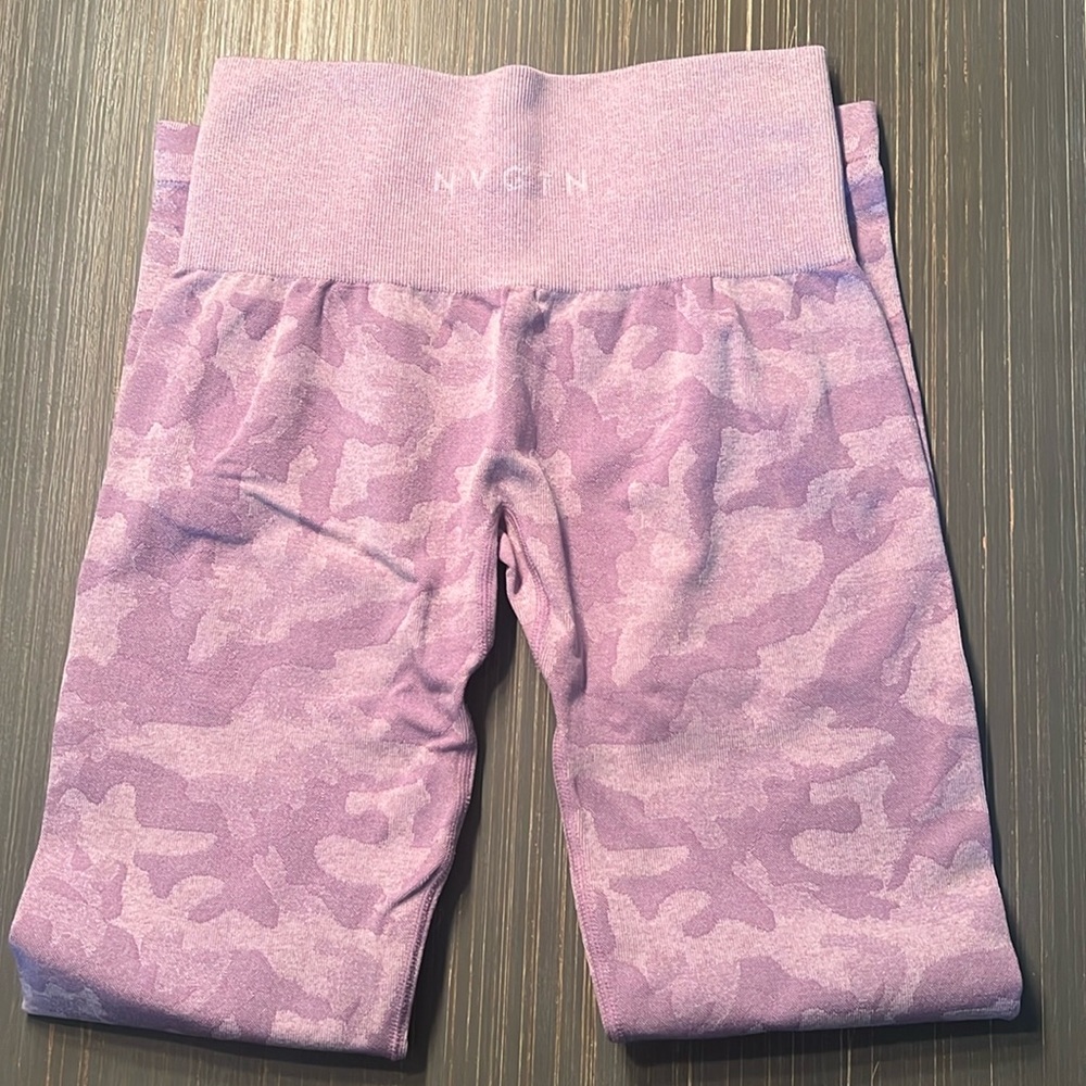 NVGTN Leggings.